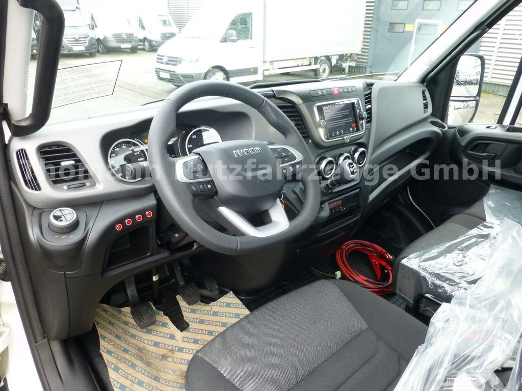 Нови Камион пътна помощ, Лекотоварен автомобил Iveco DAILY 72C18 Schiebeplateu Luftfed Navi: снимка 22