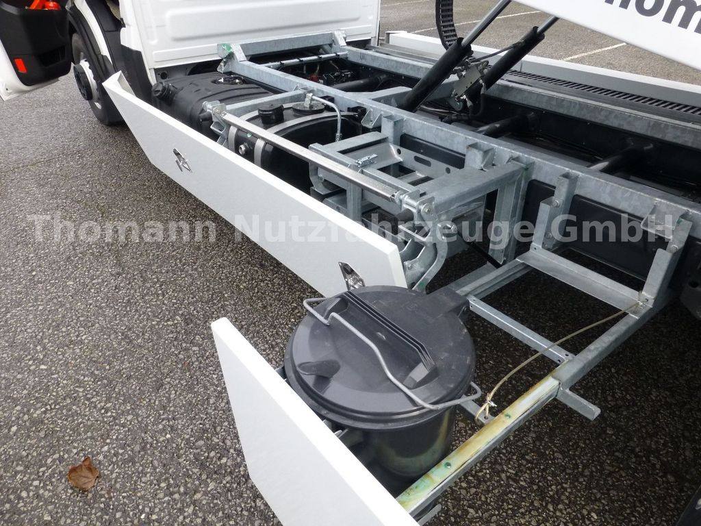 Нови Камион пътна помощ, Лекотоварен автомобил Iveco DAILY 72C18 Schiebeplateu Luftfed Navi: снимка 11