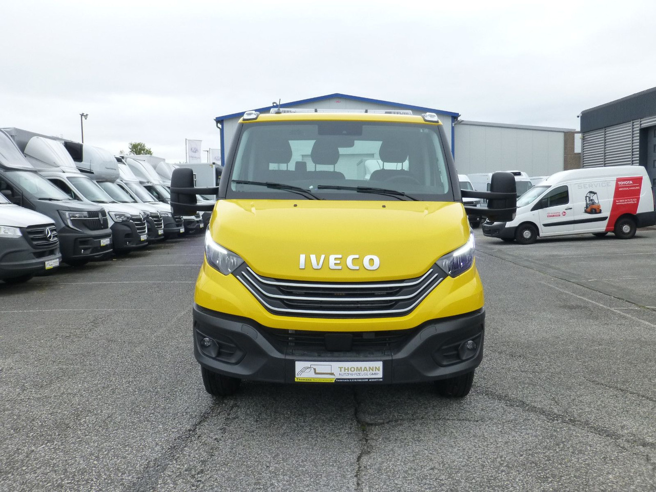 Iveco DAILY 72C18 Schiebeplateu Luftfed Navi Hubbrille - Камион пътна помощ: снимка 3 Iveco DAILY 72C18 Schiebeplateu Luftfed Navi Hubbrille - Камион пътна помощ: снимка 3