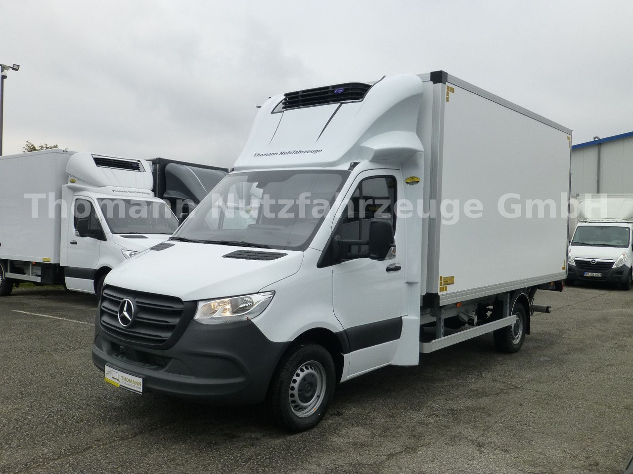Mercedes-Benz Sprinter 317 CDI Kühlkoffer Xarios 300 LBW - Хладилен бус: снимка 2 Mercedes-Benz Sprinter 317 CDI Kühlkoffer Xarios 300 LBW - Хладилен бус: снимка 2