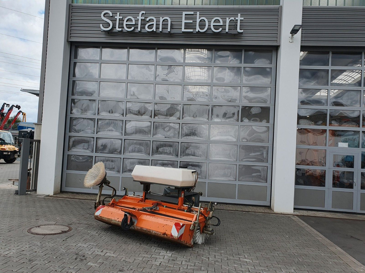 Bema 25 Dual Kehrmaschine / 2.050 mm / 2020 - Четка: снимка 1 Bema 25 Dual Kehrmaschine / 2.050 mm / 2020 - Четка: снимка 1