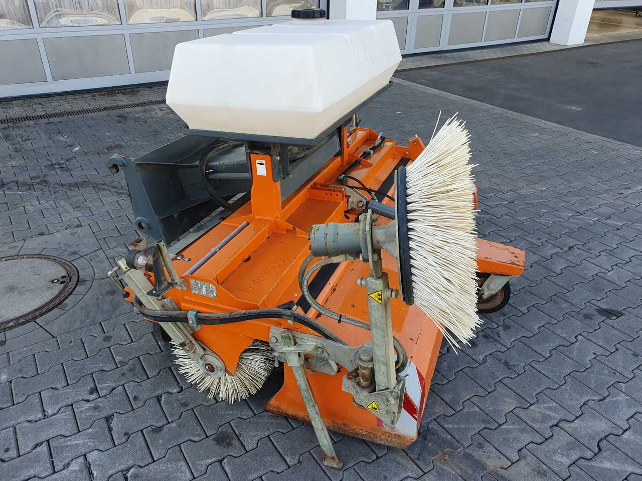 Bema 25 Dual Kehrmaschine / 2.050 mm / 2020 - Четка: снимка 2 Bema 25 Dual Kehrmaschine / 2.050 mm / 2020 - Четка: снимка 2