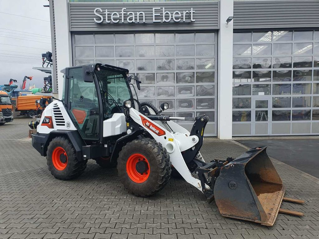Bobcat L75 / Palettengabel & Schaufel / nur 163h! - Колесен товарач: снимка 1 Bobcat L75 / Palettengabel & Schaufel / nur 163h! - Колесен товарач: снимка 1