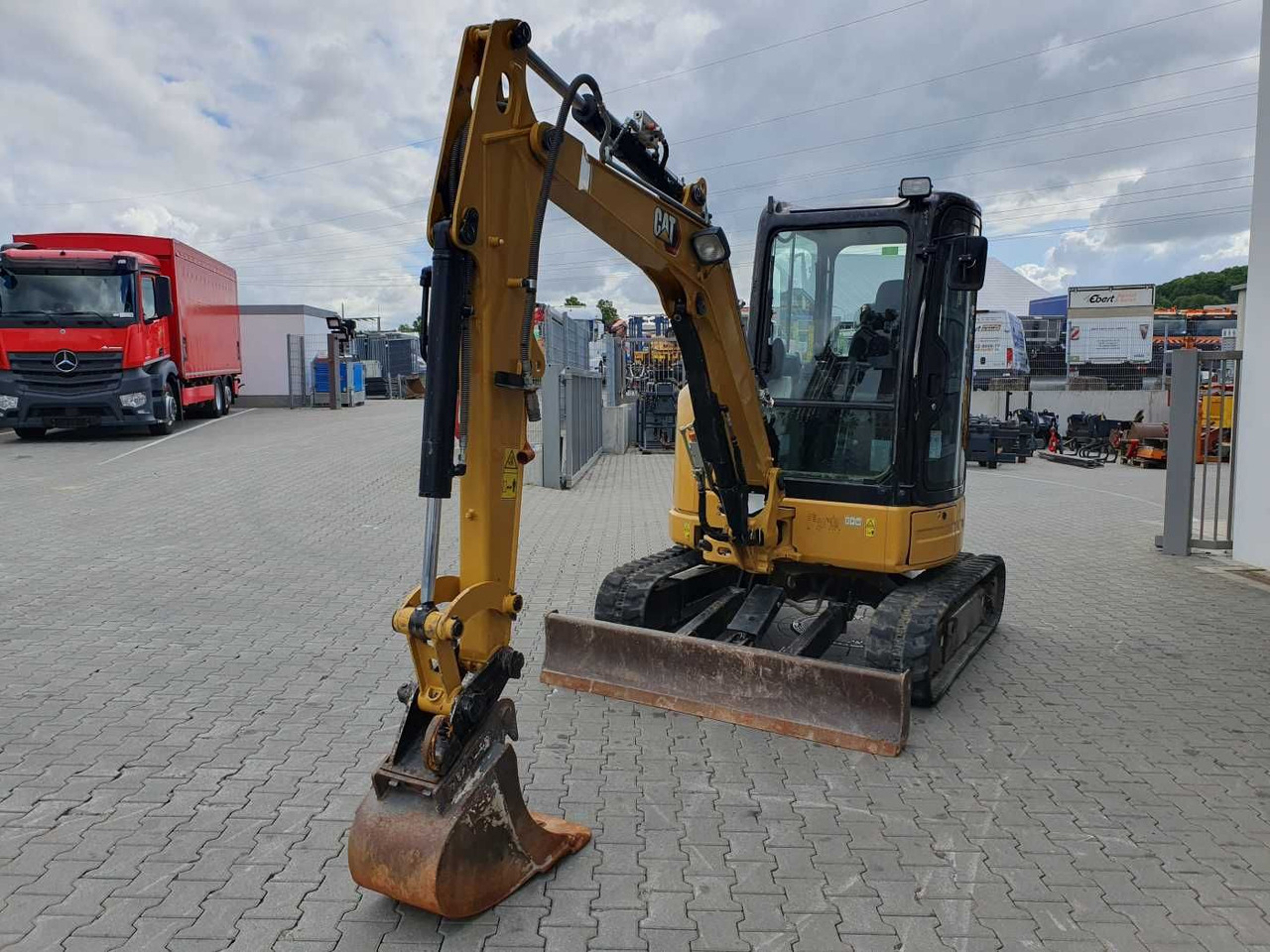 Мини багер CAT 303.5E2CR / nur 2.107h! / 1x Tieflöffel / 2021: снимка 8
