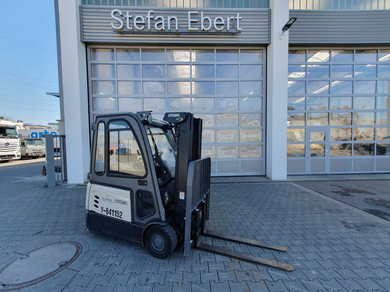 Crown SCT6020-1.3 /Triplex: 4.30m /Batterie 2020 - Електрокар: снимка 1 Crown SCT6020-1.3 /Triplex: 4.30m /Batterie 2020 - Електрокар: снимка 1