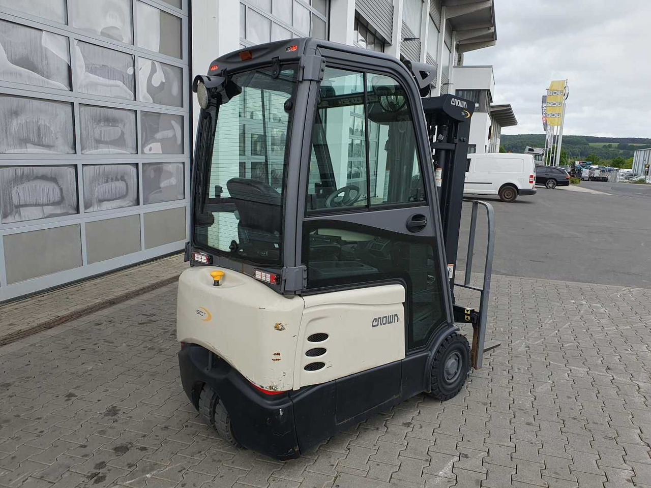Crown SCT6020-1.3 /Triplex: 4.30m / SS / 1.185h! - Електрокар: снимка 4 Crown SCT6020-1.3 /Triplex: 4.30m / SS / 1.185h! - Електрокар: снимка 4