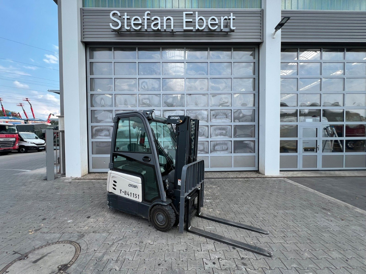 Crown SCT6020-1.3 / Triplex 4,3m / 1.227h / 2017 - Електрокар: снимка 1 Crown SCT6020-1.3 / Triplex 4,3m / 1.227h / 2017 - Електрокар: снимка 1