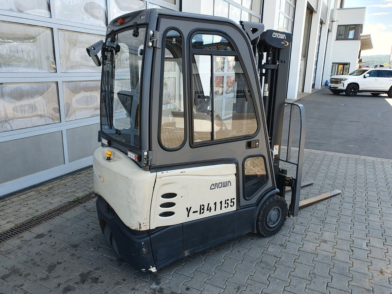 Crown SCT6020-1.3 / Triplex 4,3m / 2.658h / 2020 - Електрокар: снимка 3 Crown SCT6020-1.3 / Triplex 4,3m / 2.658h / 2020 - Електрокар: снимка 3