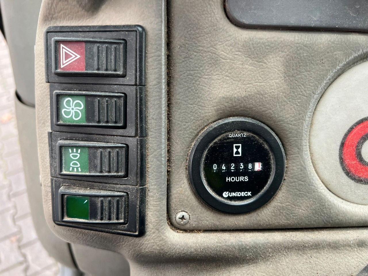 Колесен товарач Dieci Icarus 40.16 ET 166 / 4.238 h / 2003: снимка 15 Колесен товарач Dieci Icarus 40.16 ET 166 / 4.238 h / 2003: снимка 15