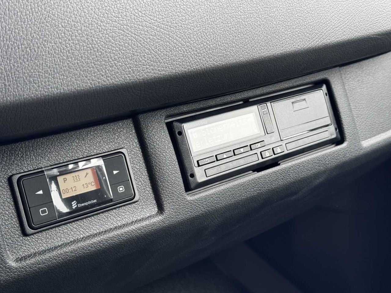 Лизинг на Mercedes-Benz Sprinter 515 CDI Klima Warmluft Kamera MBUX Mercedes-Benz Sprinter 515 CDI Klima Warmluft Kamera MBUX: снимка 14 Лизинг на Mercedes-Benz Sprinter 515 CDI Klima Warmluft Kamera MBUX Mercedes-Benz Sprinter 515 CDI Klima Warmluft Kamera MBUX: снимка 14