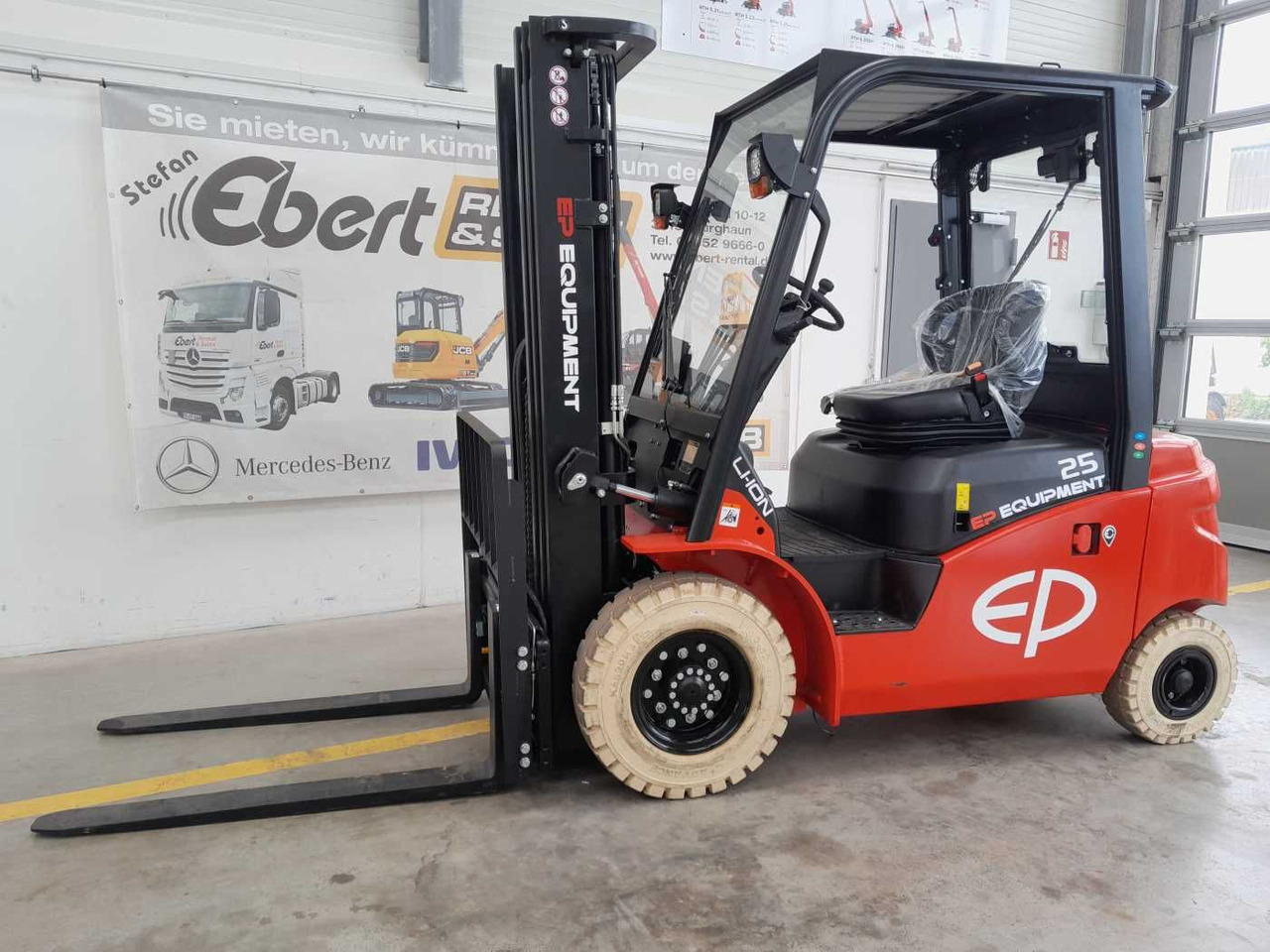 EP Equipment EFL253 / Triplex: 4,80m / SS / Neu - Електрокар: снимка 1 EP Equipment EFL253 / Triplex: 4,80m / SS / Neu - Електрокар: снимка 1