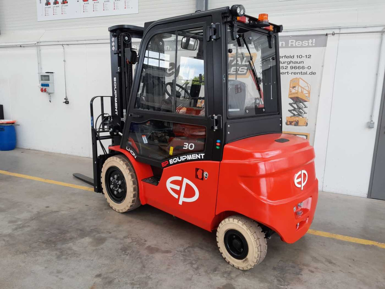 EP Equipment EFL303 / 3,0T / Triplex: 4,80m / SS - Електрокар: снимка 3 EP Equipment EFL303 / 3,0T / Triplex: 4,80m / SS - Електрокар: снимка 3