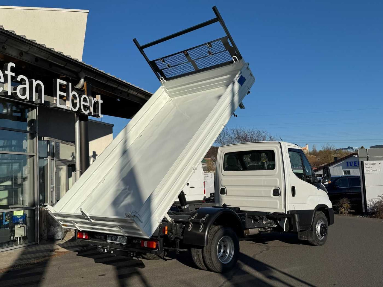 Iveco 70C18H Meiller 3-S.Kipper *2xAHK*Klima* - Бус самосвал: снимка 3 Iveco 70C18H Meiller 3-S.Kipper *2xAHK*Klima* - Бус самосвал: снимка 3