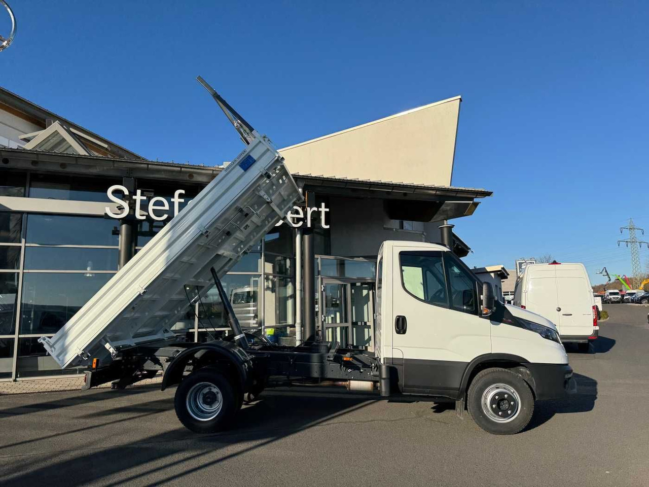 Iveco 70C18H Meiller 3-S.Kipper *2xAHK*Klima* - Бус самосвал: снимка 2 Iveco 70C18H Meiller 3-S.Kipper *2xAHK*Klima* - Бус самосвал: снимка 2