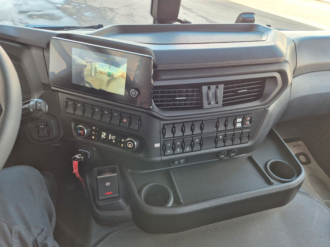 Самосвал камион, Камион с кран Iveco AD200X46/P HR OFF Palfinger PK 12.501 Funk AHK: снимка 26