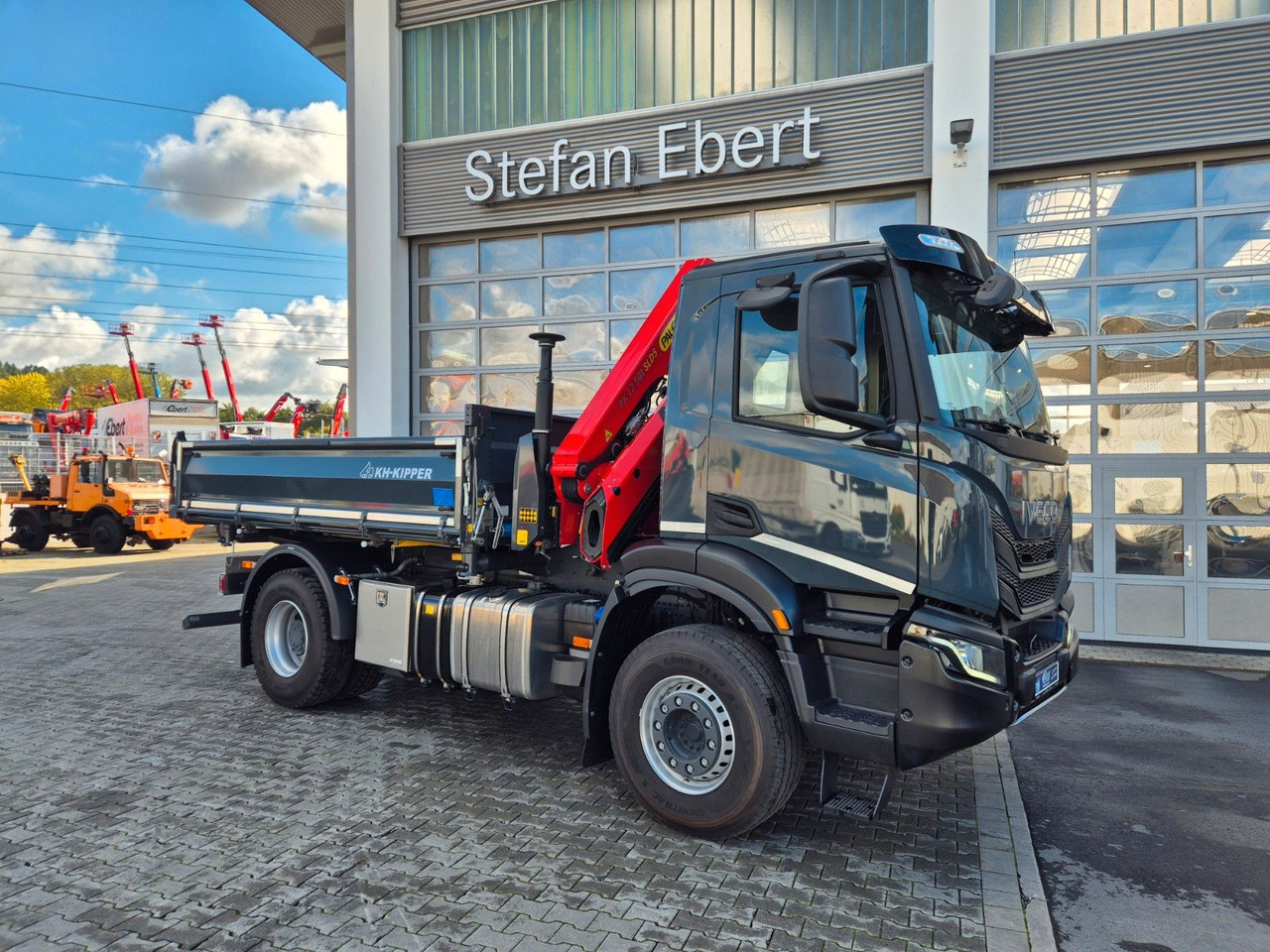 Самосвал камион, Камион с кран Iveco AD200X46/P HR OFF Palfinger PK 12.501 Funk AHK: снимка 6