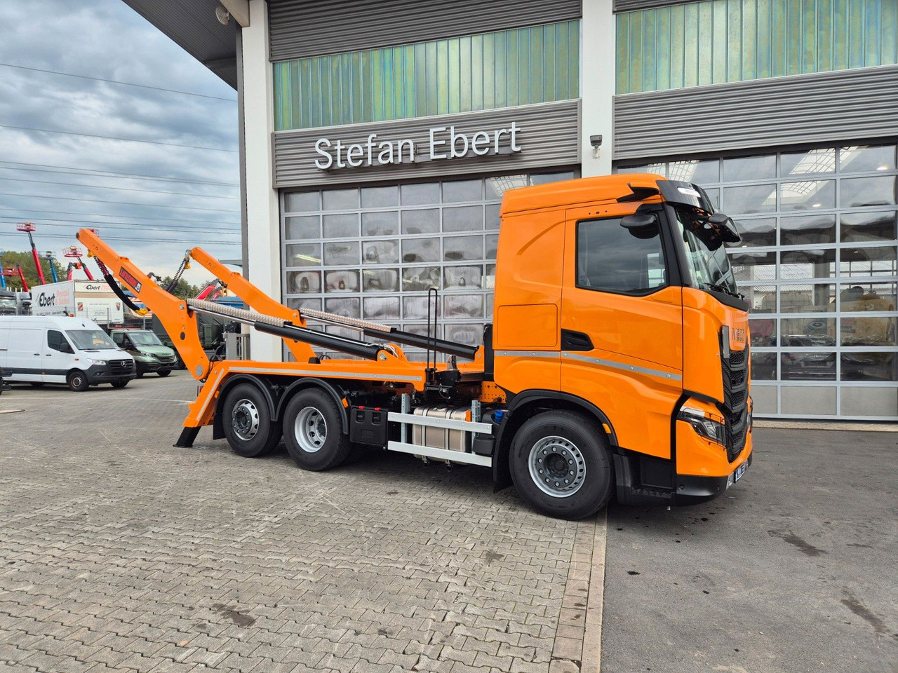 Самосвал камион Iveco AS280X58Y/ PS ON Hiab FTR18 Funk AHK Bett Cam: снимка 39 Самосвал камион Iveco AS280X58Y/ PS ON Hiab FTR18 Funk AHK Bett Cam: снимка 39