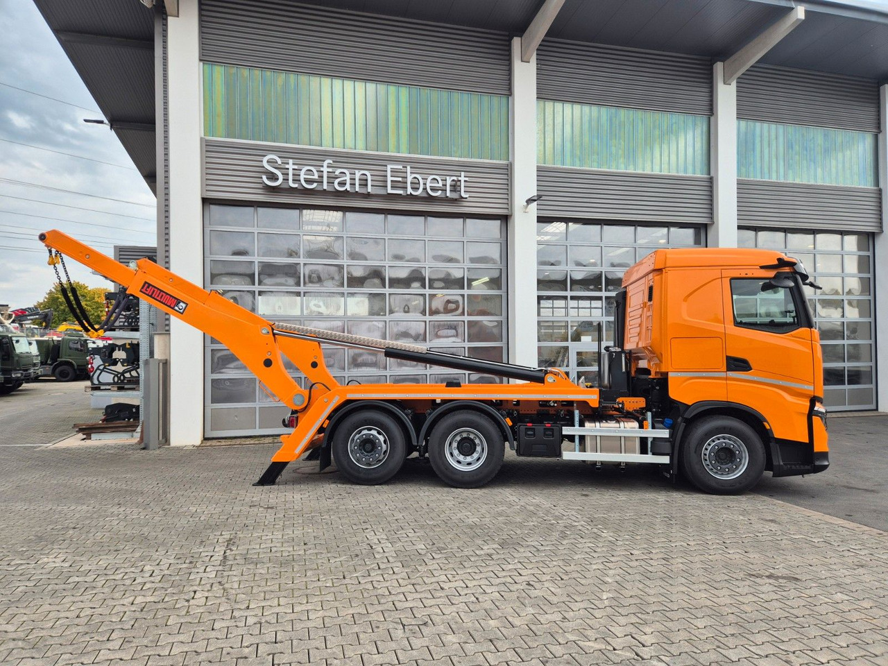 Самосвал камион Iveco AS280X58Y/ PS ON Hiab FTR18 Funk AHK Bett Cam: снимка 7 Самосвал камион Iveco AS280X58Y/ PS ON Hiab FTR18 Funk AHK Bett Cam: снимка 7