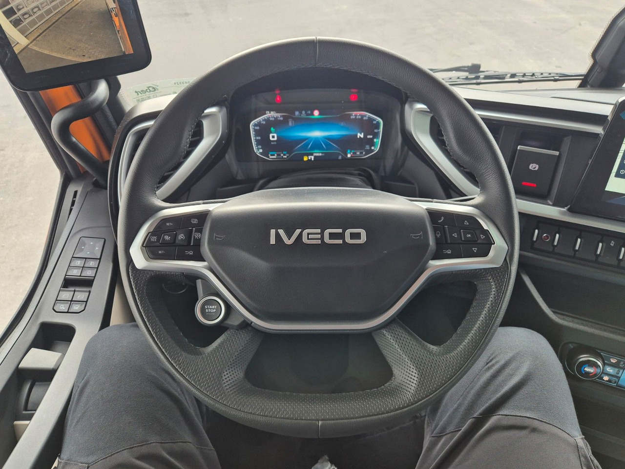 Самосвал камион Iveco AS280X58Y/ PS ON Hiab FTR18 Funk AHK Bett Cam: снимка 18 Самосвал камион Iveco AS280X58Y/ PS ON Hiab FTR18 Funk AHK Bett Cam: снимка 18