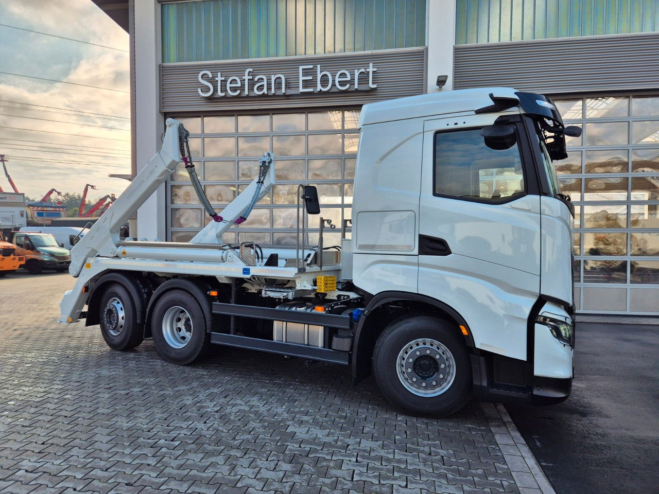Iveco AS280X58Y/ PS ON Meiller AK 16. T Funk AHK Cam - Самосвал камион: снимка 5 Iveco AS280X58Y/ PS ON Meiller AK 16. T Funk AHK Cam - Самосвал камион: снимка 5