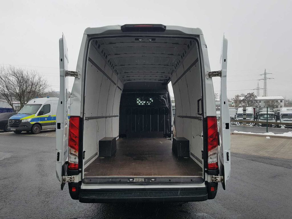 Iveco Daily 35 S16 A8 V *Klima*Automatik*L4.100mm* - Товарен бус: снимка 5 Iveco Daily 35 S16 A8 V *Klima*Automatik*L4.100mm* - Товарен бус: снимка 5