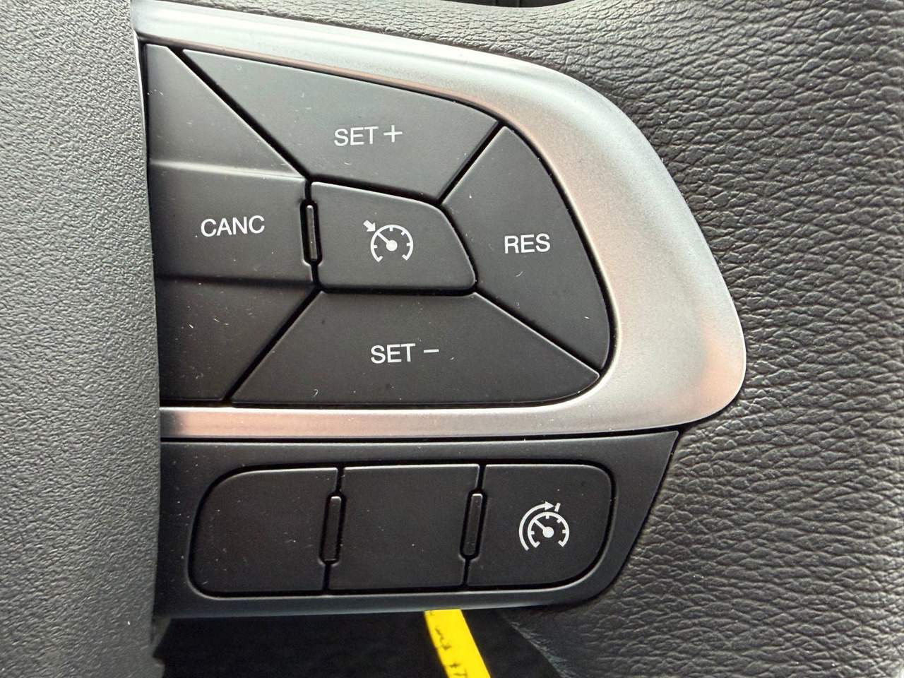 Бус самосвал Iveco Daily 35S14 A8*R3.450mm*Automatik*Kamera*2Sitze*: снимка 13 Бус самосвал Iveco Daily 35S14 A8*R3.450mm*Automatik*Kamera*2Sitze*: снимка 13