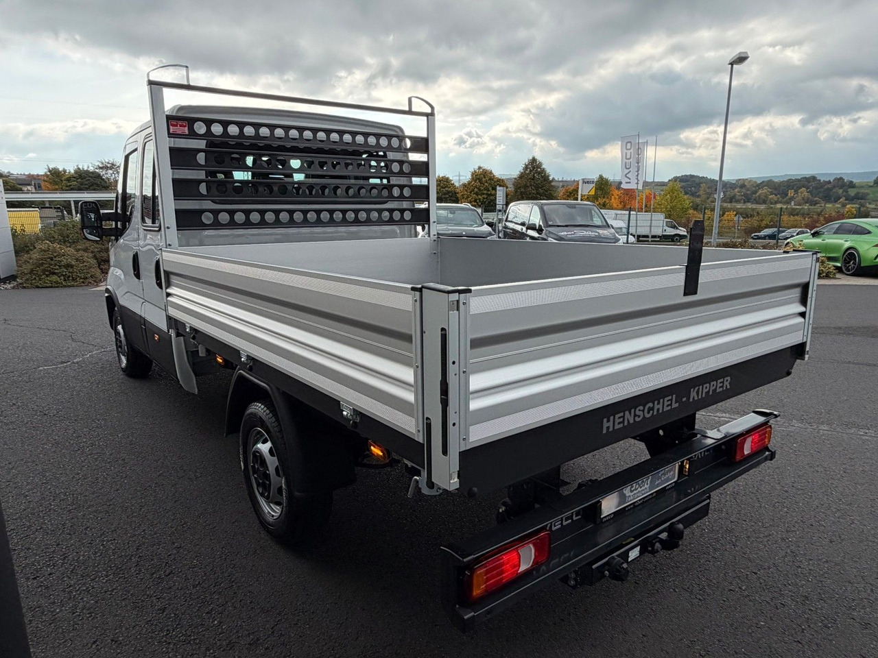 Iveco Daily 35S16 A8 *R.3450mm*Automatik*AHK*7-Sitze* - Бус самосвал, Бус с двойна кабина: снимка 4 Iveco Daily 35S16 A8 *R.3450mm*Automatik*AHK*7-Sitze* - Бус самосвал, Бус с двойна кабина: снимка 4