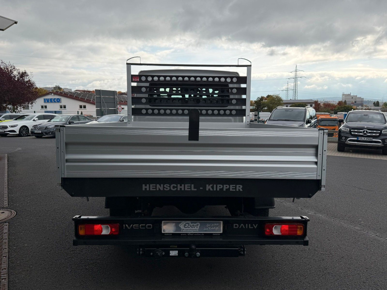 Iveco Daily 35S16 A8 *R.3450mm*Automatik*AHK*7-Sitze* - Бус самосвал, Бус с двойна кабина: снимка 5 Iveco Daily 35S16 A8 *R.3450mm*Automatik*AHK*7-Sitze* - Бус самосвал, Бус с двойна кабина: снимка 5