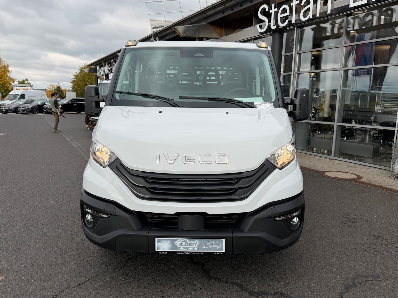 Iveco Daily 35S16 A8 *R.3450mm*Automatik*AHK*7-Sitze* - Бус самосвал, Бус с двойна кабина: снимка 2 Iveco Daily 35S16 A8 *R.3450mm*Automatik*AHK*7-Sitze* - Бус самосвал, Бус с двойна кабина: снимка 2