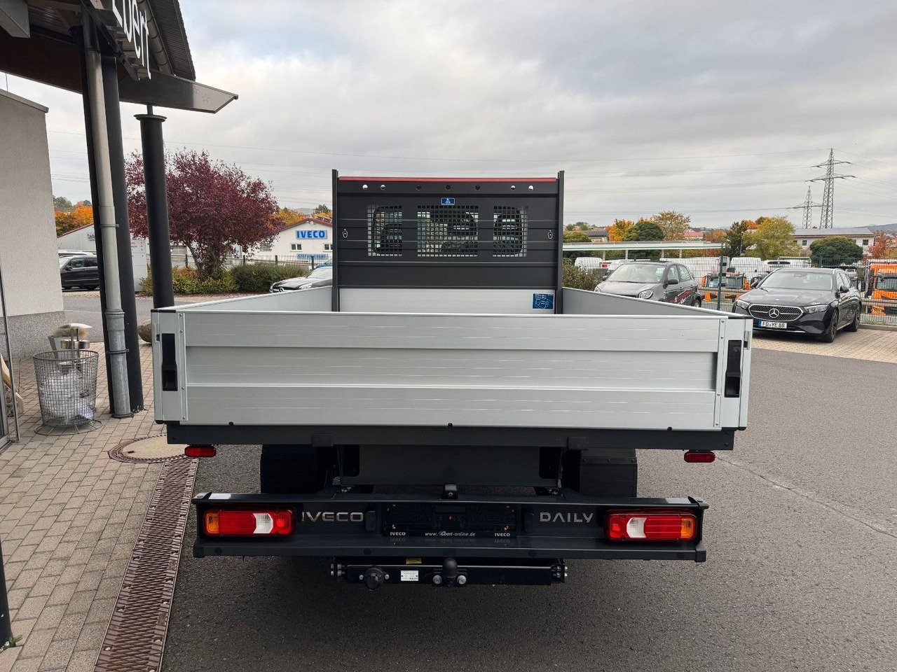 Iveco Daily 35S16 A8 *R3.450mm*Automatik*AHK*Kamera* - Бордови бус: снимка 5 Iveco Daily 35S16 A8 *R3.450mm*Automatik*AHK*Kamera* - Бордови бус: снимка 5