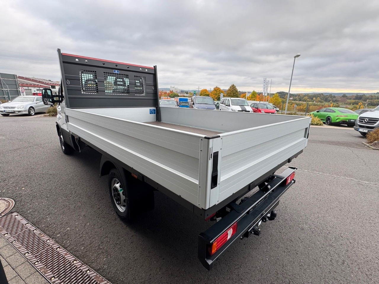 Iveco Daily 35S16 A8 *R3.450mm*Automatik*AHK*Kamera* - Бордови бус: снимка 4 Iveco Daily 35S16 A8 *R3.450mm*Automatik*AHK*Kamera* - Бордови бус: снимка 4