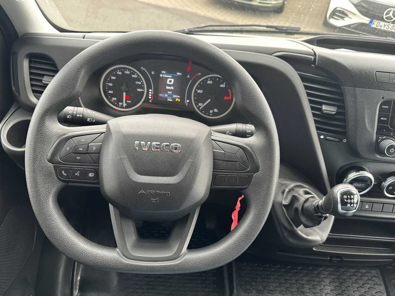 Нови Товарен бус Iveco Daily 35S16 *Klima*L3.520mm*: снимка 11