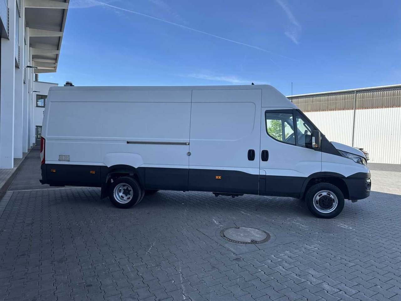 Iveco Daily 50C16 R4.100mm *AHK*Automatik*Ladekran* - Товарен бус: снимка 4 Iveco Daily 50C16 R4.100mm *AHK*Automatik*Ladekran* - Товарен бус: снимка 4