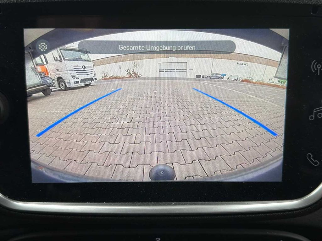 Лизинг на Iveco Daily 50C18H A8 DoKa *AHK*Automatik*7-Sitze*  Iveco Daily 50C18H A8 DoKa *AHK*Automatik*7-Sitze*: снимка 14