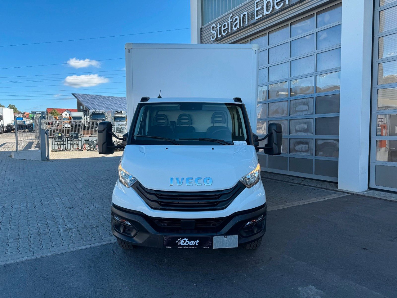 Iveco Daily 70C18 A8 *Koffer*LBW*Automatik* - Лекотоварен автомобил фургон: снимка 2 Iveco Daily 70C18 A8 *Koffer*LBW*Automatik* - Лекотоварен автомобил фургон: снимка 2