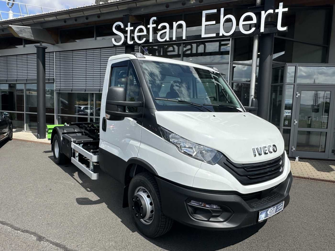 Iveco Daily 70C18 H 3.0L *R3.750mm*AHK*Luft*Sperre* - Мултилифт с кука камион: снимка 1 Iveco Daily 70C18 H 3.0L *R3.750mm*AHK*Luft*Sperre* - Мултилифт с кука камион: снимка 1