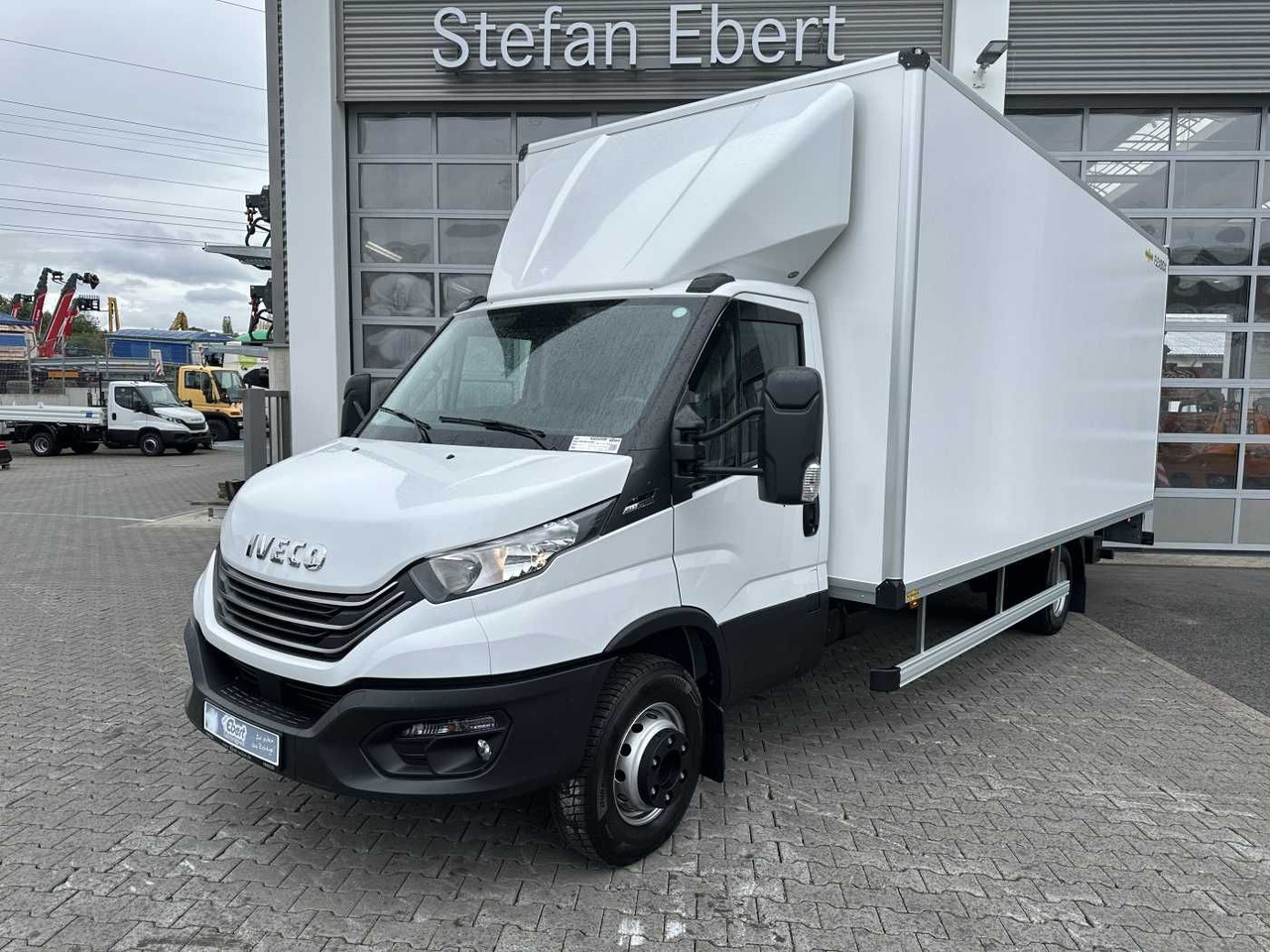 Iveco Daily 70C18 HA8 *R5.100mm*LBW*Luft*Automatik* - Лекотоварен автомобил фургон: снимка 1 Iveco Daily 70C18 HA8 *R5.100mm*LBW*Luft*Automatik* - Лекотоварен автомобил фургон: снимка 1