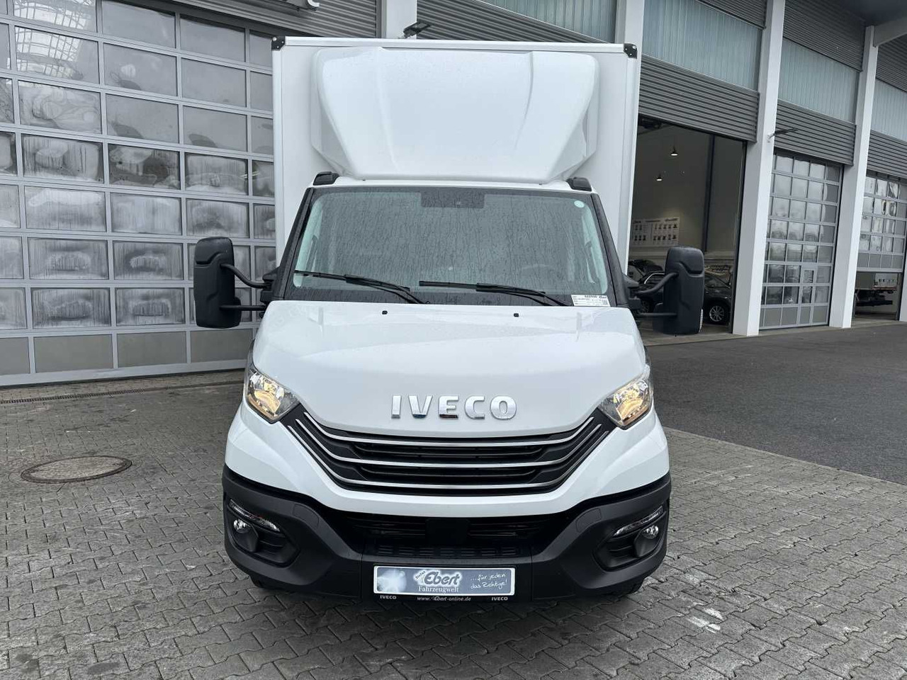 Iveco Daily 70C18 HA8 *R5.100mm*LBW*Luft*Automatik* - Лекотоварен автомобил фургон: снимка 2 Iveco Daily 70C18 HA8 *R5.100mm*LBW*Luft*Automatik* - Лекотоварен автомобил фургон: снимка 2