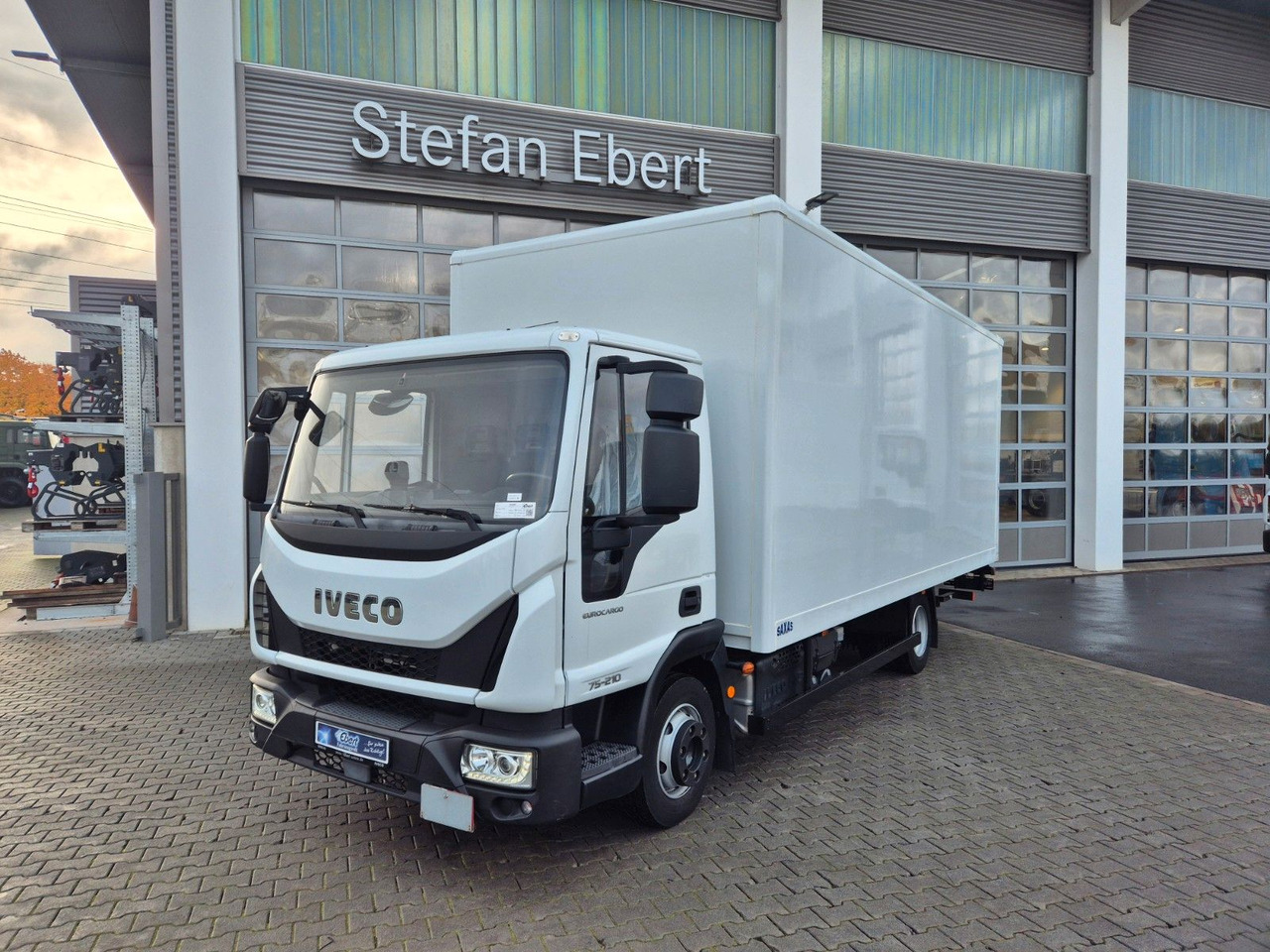 Iveco Eurocargo 75-210 Koffer LBW - Лекотоварен автомобил фургон: снимка 2 Iveco Eurocargo 75-210 Koffer LBW - Лекотоварен автомобил фургон: снимка 2