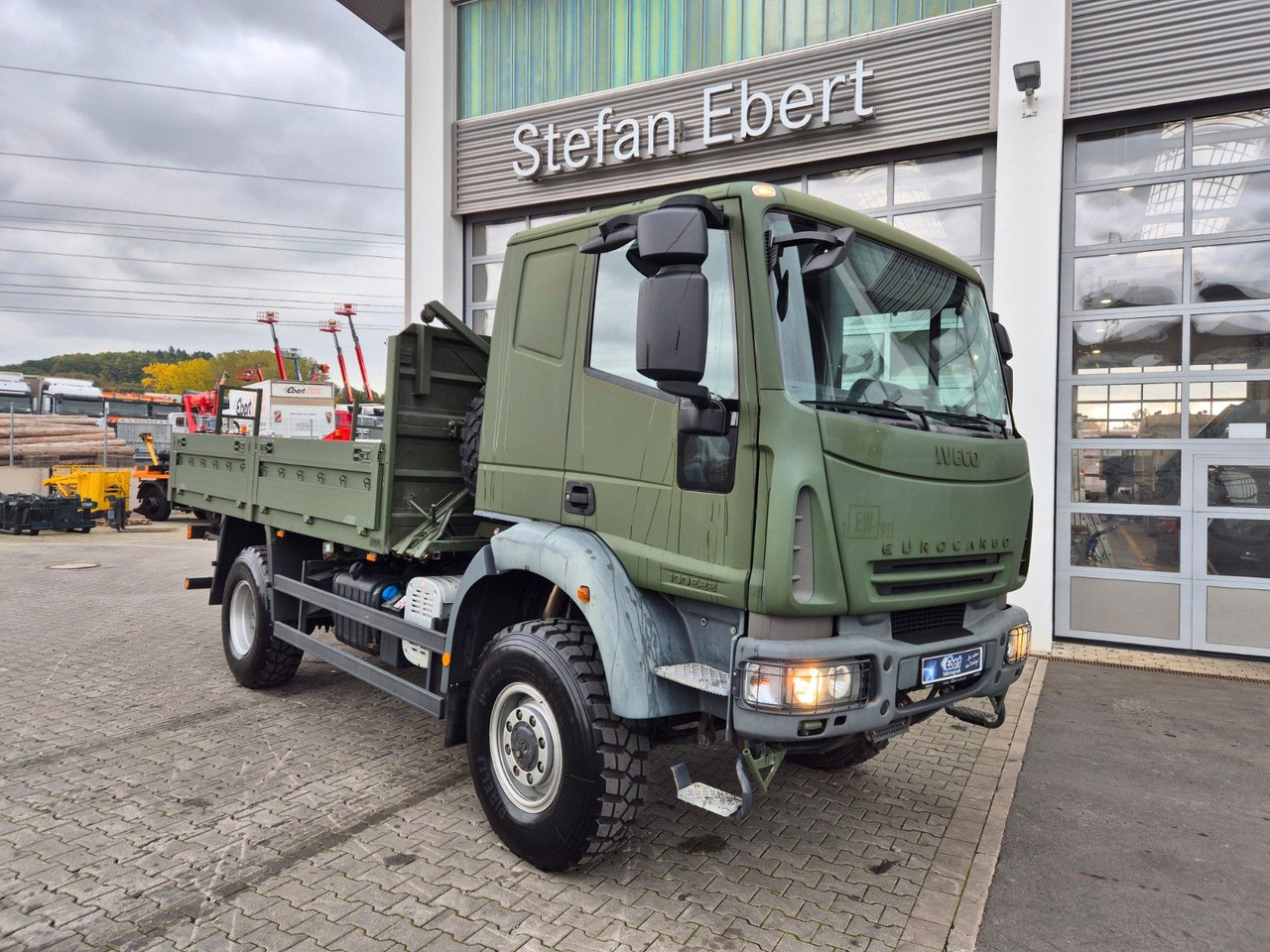 Iveco Eurocargo ML100E22WM-BW 4x4 Pritsche L-Haus Bett - Бордови камион: снимка 2 Iveco Eurocargo ML100E22WM-BW 4x4 Pritsche L-Haus Bett - Бордови камион: снимка 2