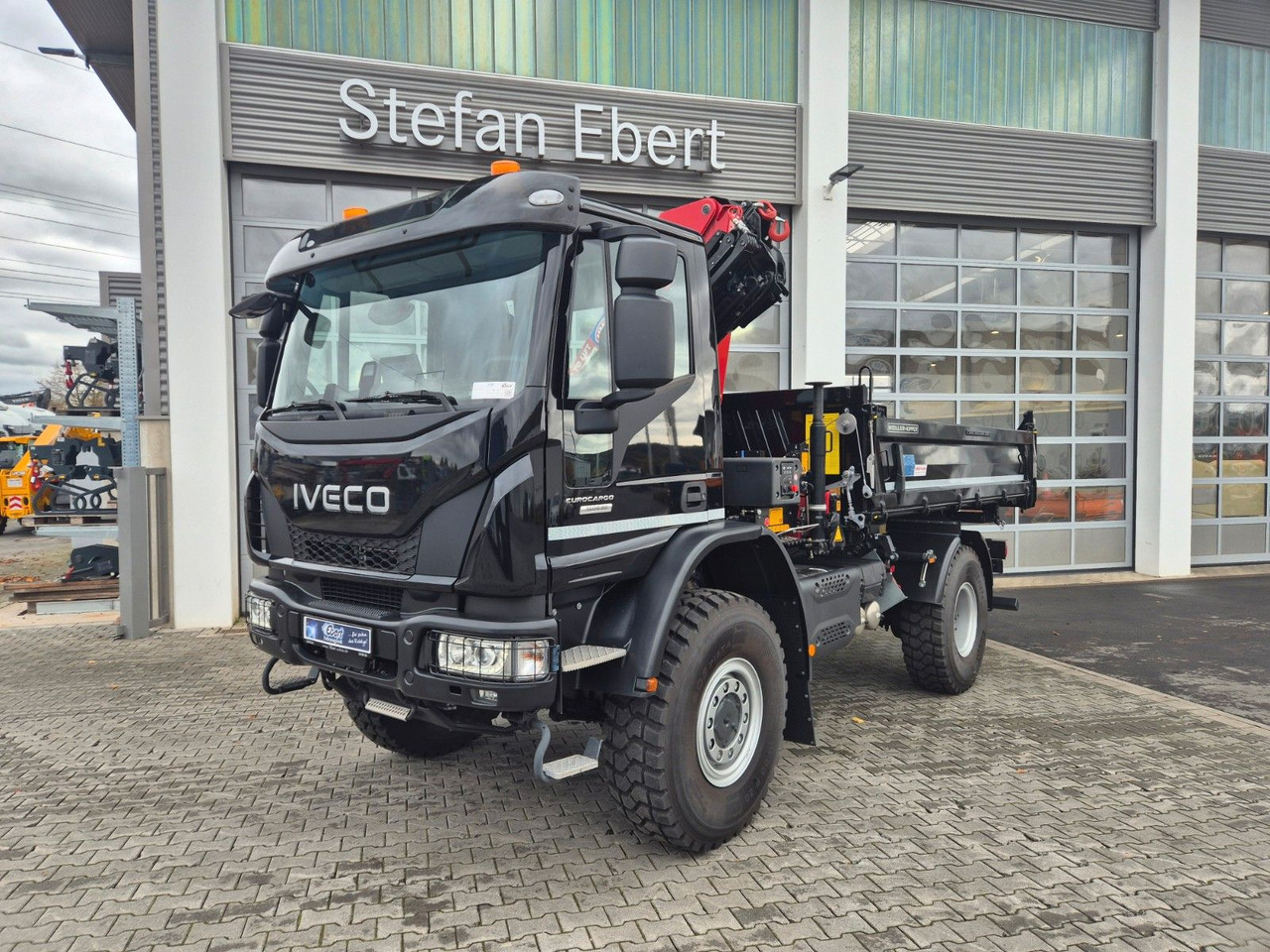 Iveco Eurocargo ML150E32WS 4x4 Kran HMF 1130K Funk AHK - Самосвал камион, Камион с кран: снимка 3 Iveco Eurocargo ML150E32WS 4x4 Kran HMF 1130K Funk AHK - Самосвал камион, Камион с кран: снимка 3