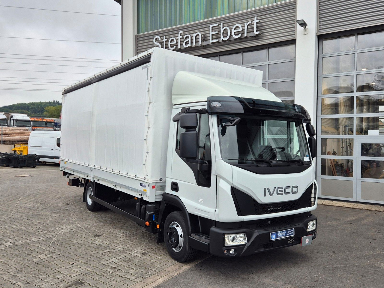 Iveco Eurocargo ML75E19/P LBW Spoiler Klima 3 Sitze - Брезентов бус: снимка 2 Iveco Eurocargo ML75E19/P LBW Spoiler Klima 3 Sitze - Брезентов бус: снимка 2