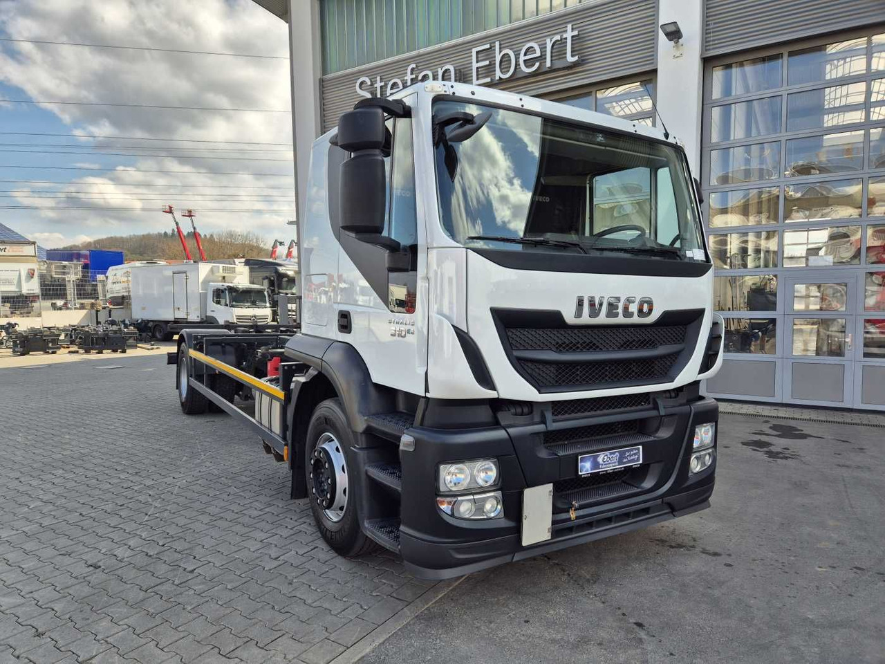 Iveco Stralis AT190S31/P BDF Klima Standh. AHK Bett - Контейнеровоз/ Сменна каросерия камион: снимка 4 Iveco Stralis AT190S31/P BDF Klima Standh. AHK Bett - Контейнеровоз/ Сменна каросерия камион: снимка 4