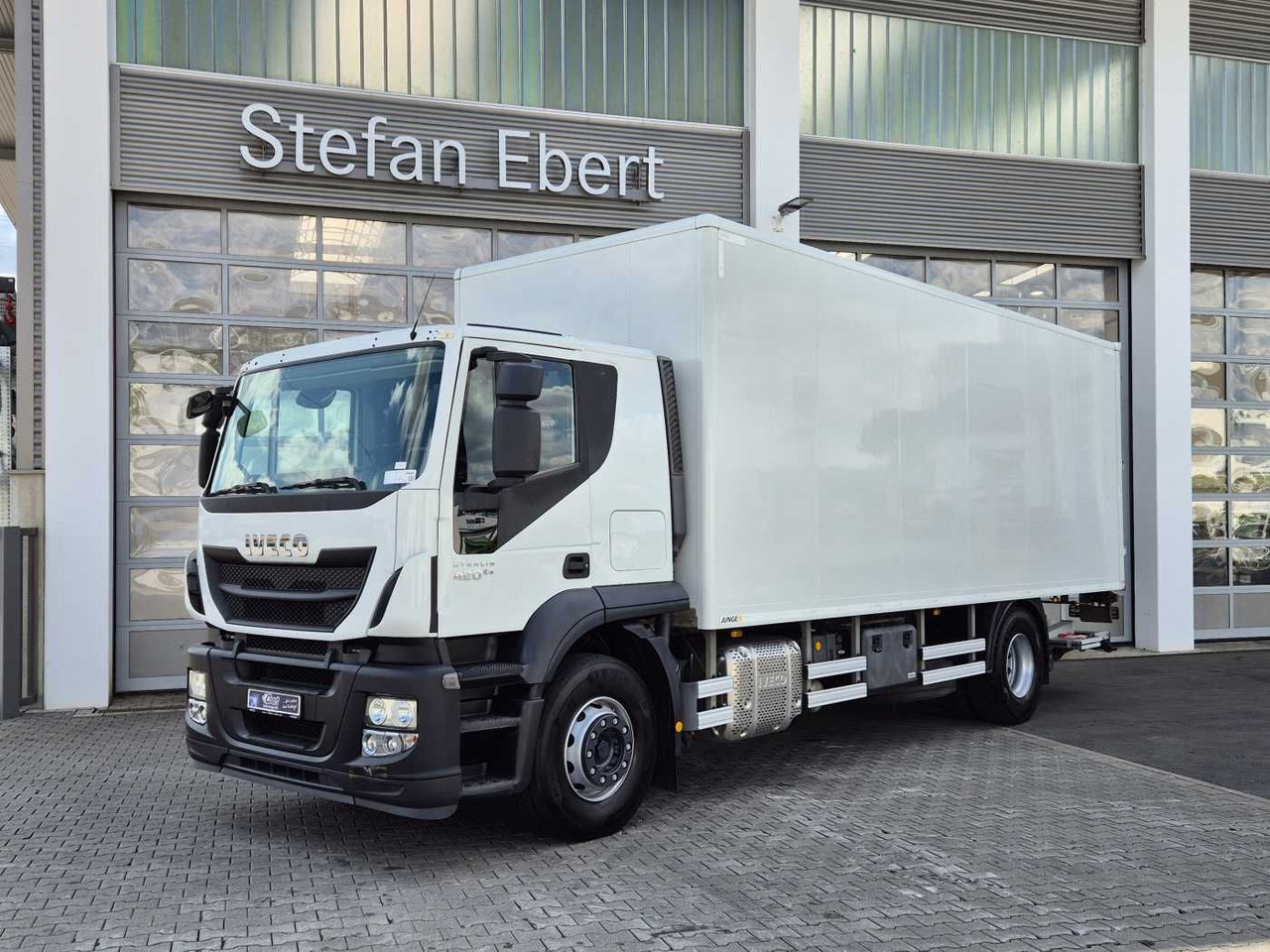 Iveco Stralis AT190S42/FP-D LBW Bär 1.500kg faltbar - Камион фургон: снимка 1 Iveco Stralis AT190S42/FP-D LBW Bär 1.500kg faltbar - Камион фургон: снимка 1