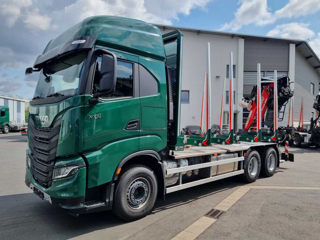 Iveco X-WAY AS300X57ZP ON+ 6x4 Palfinger Epsilon M12 Z - Камион за дърва, Камион с кран: снимка 3 Iveco X-WAY AS300X57ZP ON+ 6x4 Palfinger Epsilon M12 Z - Камион за дърва, Камион с кран: снимка 3