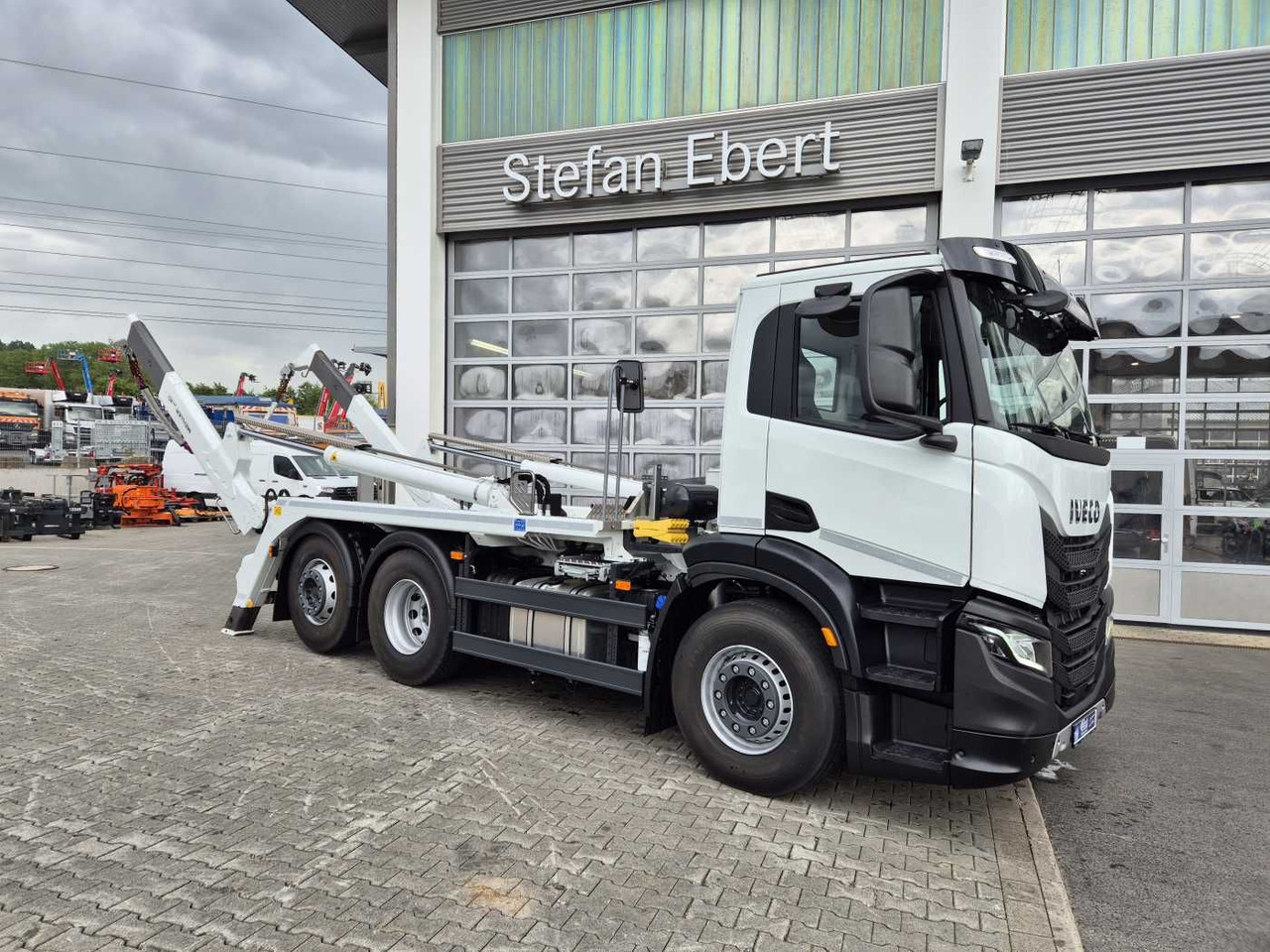 Iveco X-Way AD280X42Y/PS 6x2 Meiller 16. T Funk Lift - Самосвал камион: снимка 1 Iveco X-Way AD280X42Y/PS 6x2 Meiller 16. T Funk Lift - Самосвал камион: снимка 1