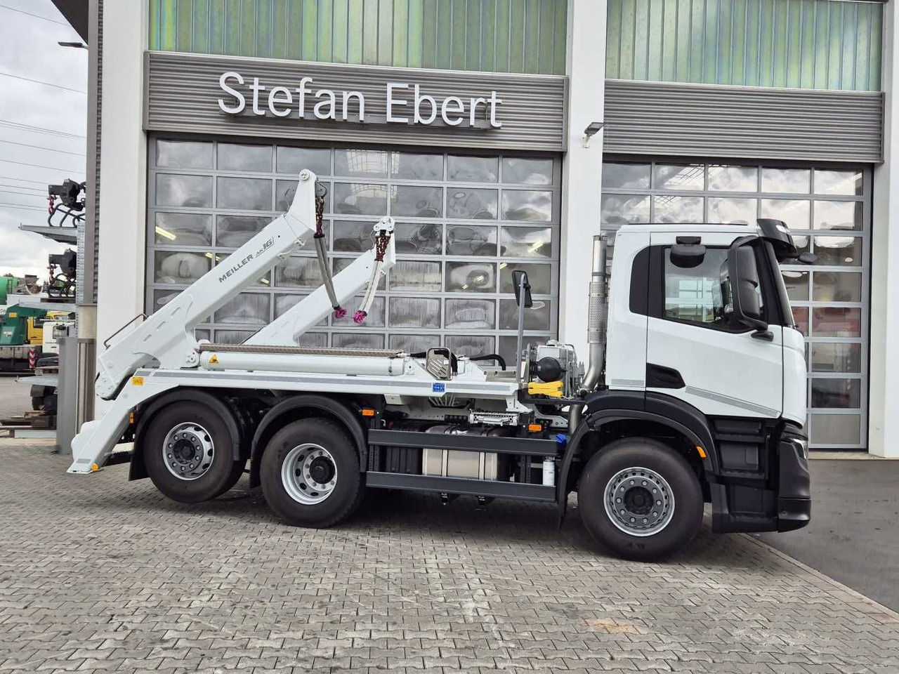 Iveco X-Way AD280X42Y/PS 6x2 Meiller 16. T Funk Lift - Самосвал камион: снимка 5 Iveco X-Way AD280X42Y/PS 6x2 Meiller 16. T Funk Lift - Самосвал камион: снимка 5
