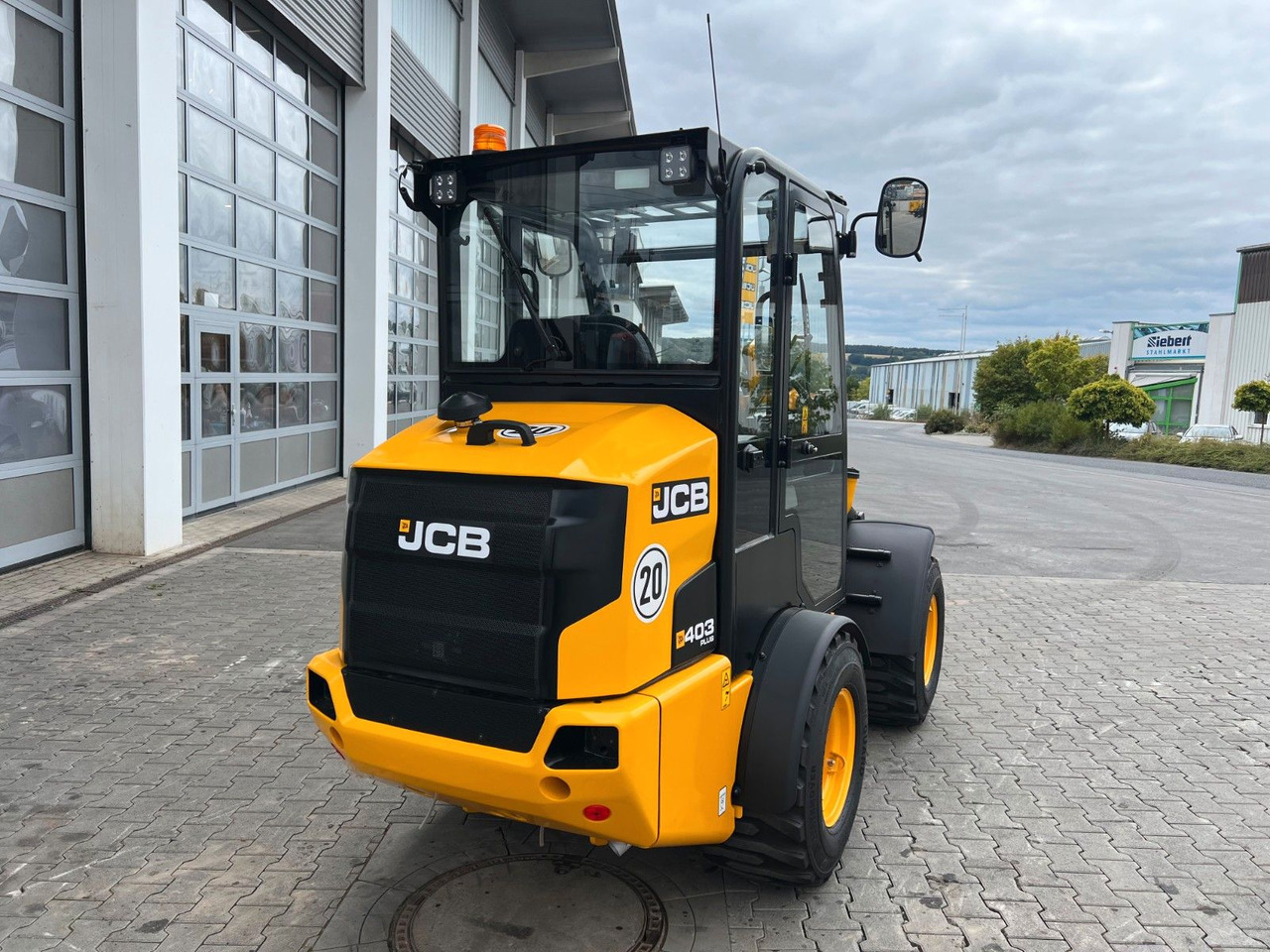 JCB 403 Plus / Neufahrzeug / 2025 / Gabel / Schaufel - Колесен товарач: снимка 4 JCB 403 Plus / Neufahrzeug / 2025 / Gabel / Schaufel - Колесен товарач: снимка 4