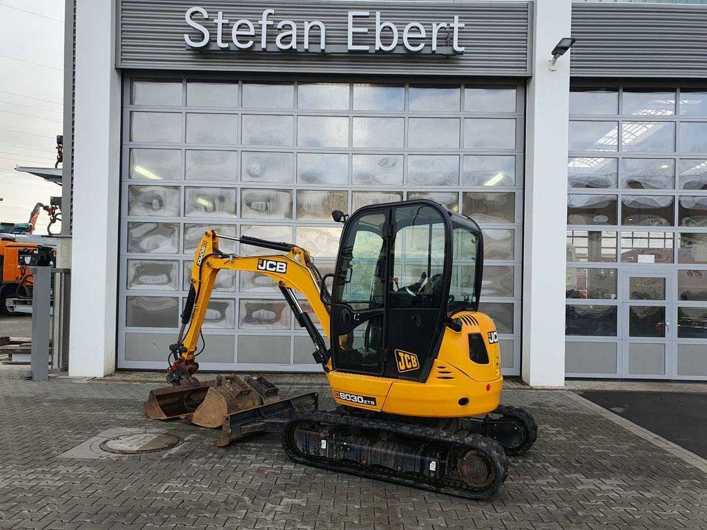 JCB 8030 ZTS / MS03 / 1.328h / 2019 / Löffelpaket - Мини багер: снимка 5 JCB 8030 ZTS / MS03 / 1.328h / 2019 / Löffelpaket - Мини багер: снимка 5