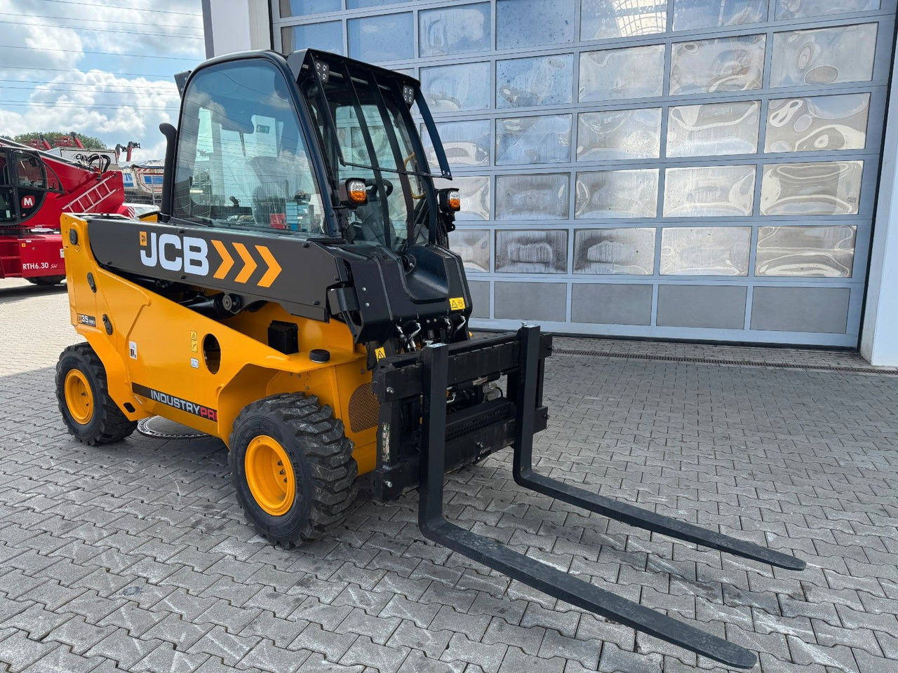 JCB TLT 35-26D 4WD Teletruck / NEU 2025 / SS - Телескопичен товарач: снимка 2 JCB TLT 35-26D 4WD Teletruck / NEU 2025 / SS - Телескопичен товарач: снимка 2